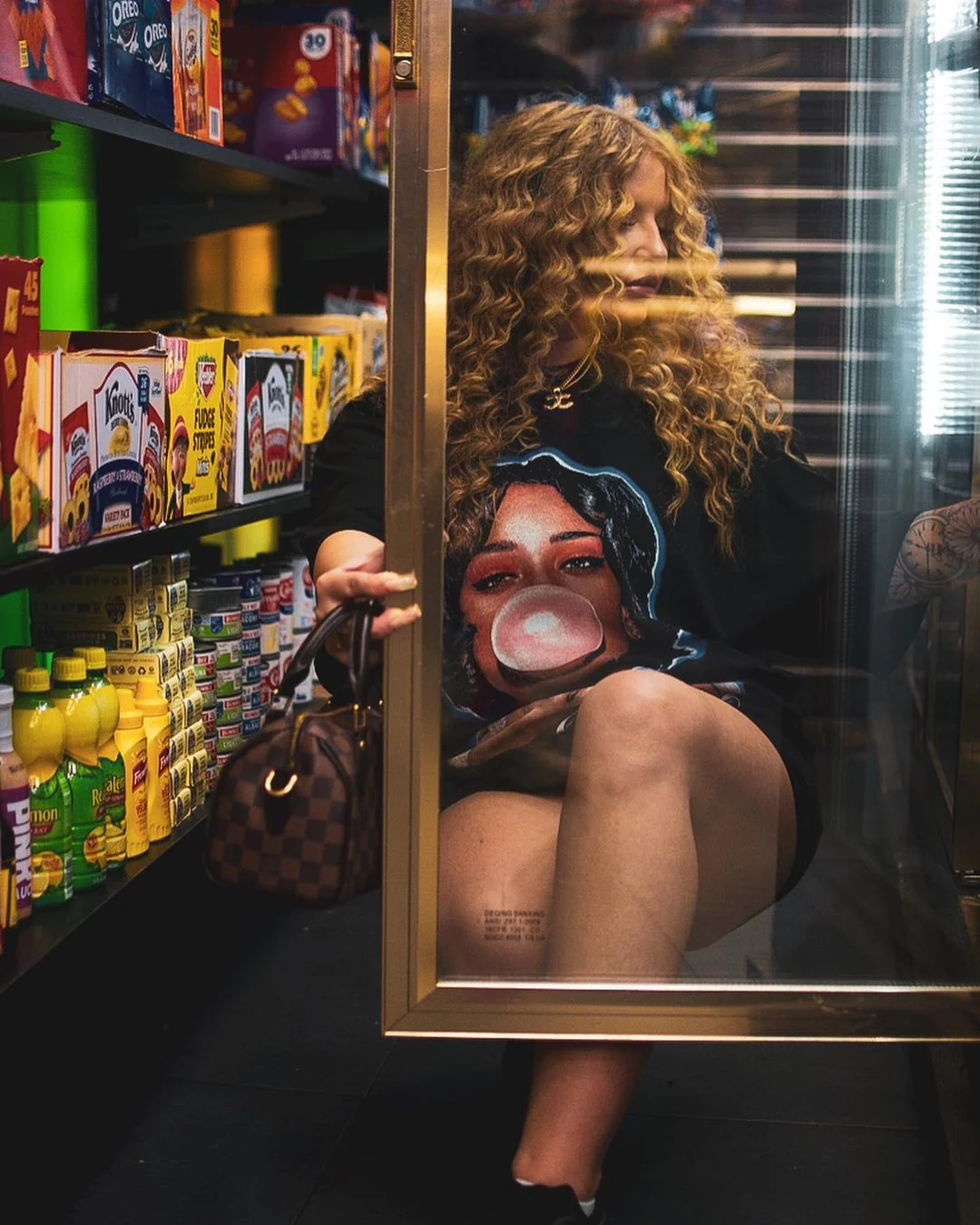 RIHANNA BUBBLEGUM TEE (Double Sided) - Image 13